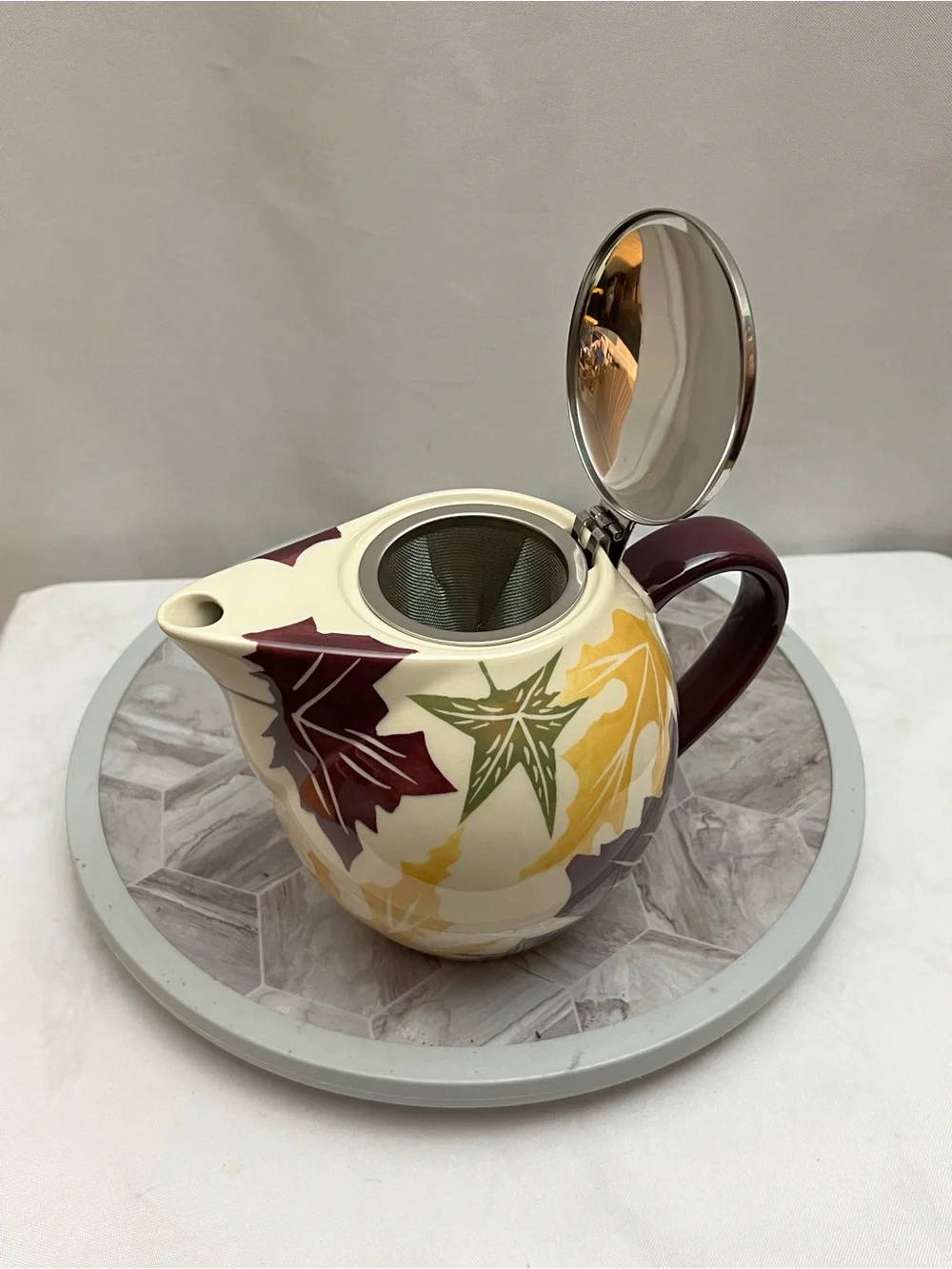 HuesNBrews I-Pot Ceramic Tea Infuser Pot Fall Leaves Stainless Lid Strainer Box